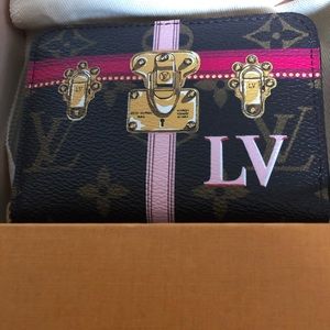 Louis Vuitton summer Trunk Zippy wallet MINT~